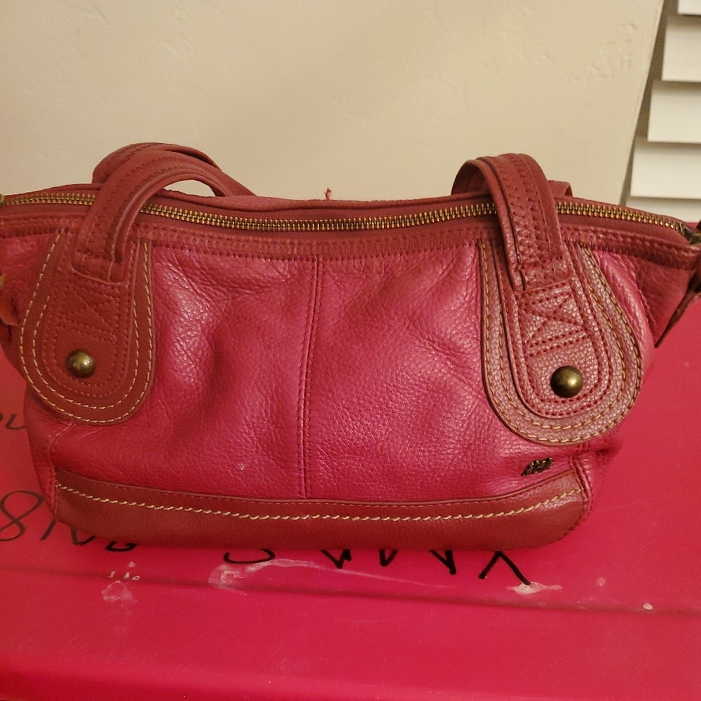 The Sak pebble red leather